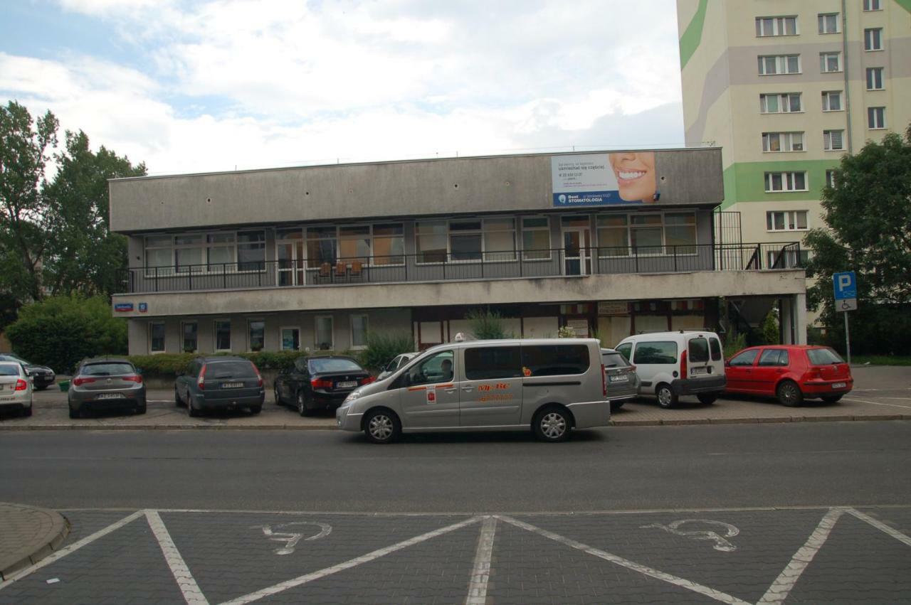 Hostel Family Erasmus Center Varşova Dış mekan fotoğraf