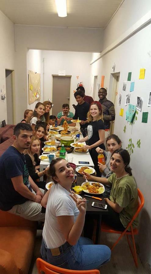 Hostel Family Erasmus Center Varşova Dış mekan fotoğraf